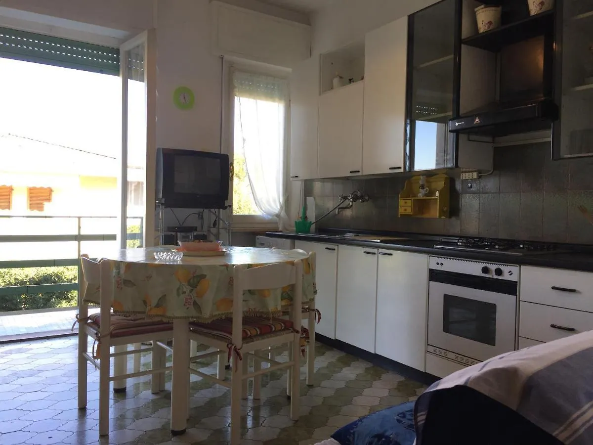 Apartment Holiday Villas Marina di Massa Italy