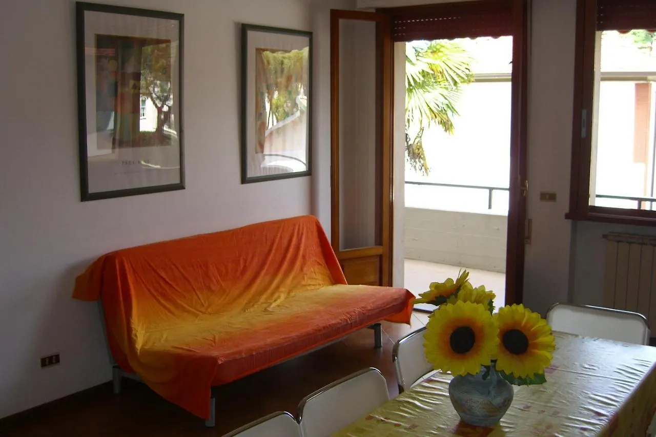 Holiday Villas Marina di Massa Apartment